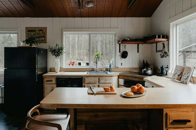 Je nach Dauer und Zahl der Gäste liegt die Ferienwohnung oder das Hotel vorn