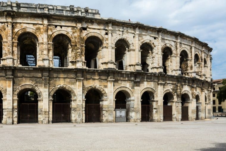 Nîmes
