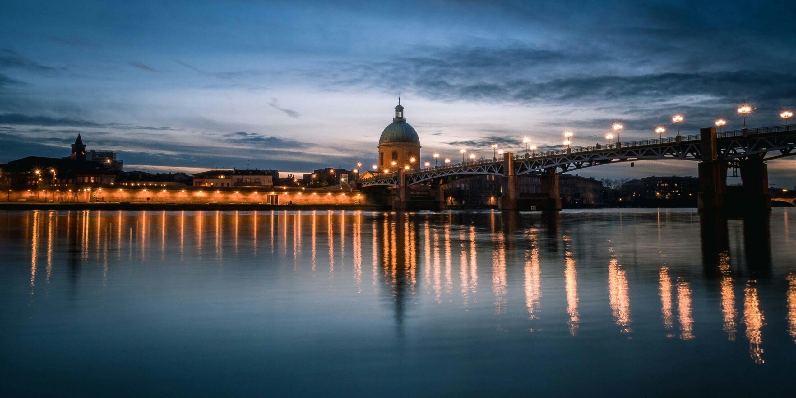 Livret demo Toulouse quai vue sur le Pont Neuf